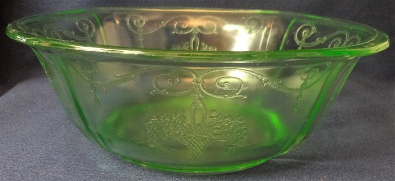 Lorain Green Salad Bowl 7.75&quot; Indiana Glass Company