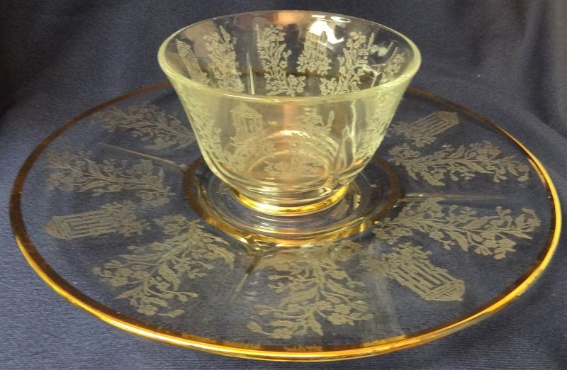 Gazebo Crystal Gold Trim Plate 11&quot; Mayo &amp; Spoon Paden City Glass