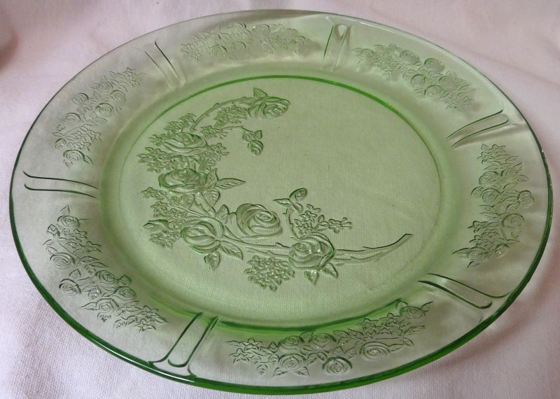Sharon Green Dinner Plate 9.5&quot; Federal Glass Company