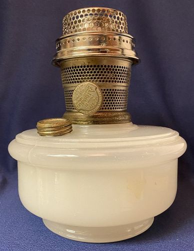 Model B Oil Lamp White Moonstone Aladdin Mantle Lamp Company