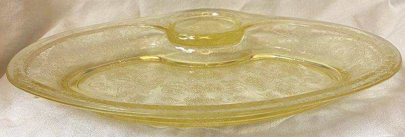 Florentine Number 2 Yellow Meat Platter Hazel Atlas Glass Company