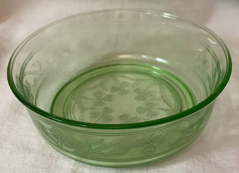 Cloverleaf Green Dessert Bowl 4&quot; Hazel Atlas Glass Company
