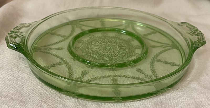 Cameo Green Domino Tray 7&quot; with 3&quot; Indent Hocking Glass