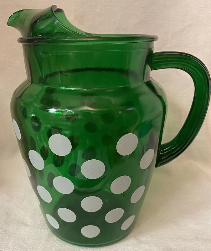 Forest Green White Dots Pitcher 9&quot; 80 oz Anchor Hocking Glass