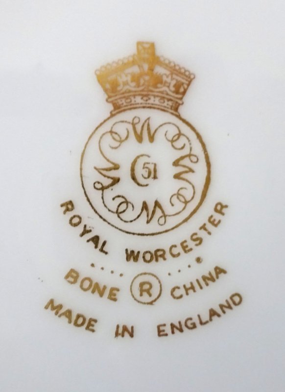 6 Royal Worcester Gilded Service Plates