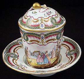 Antique Hochst Trembleuse Covered Cup & Saucer