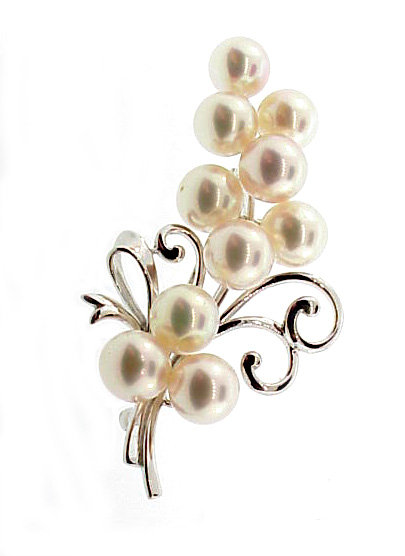 Vintage Mikimoto 14K White Gold Pearl Floral Brooch
