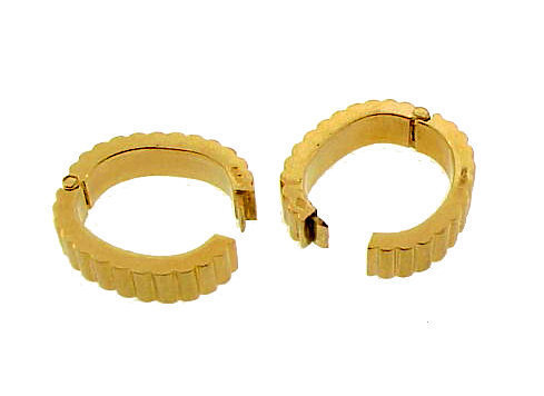 French 18K Gold Ridged Oval Stirrup Cufflinks