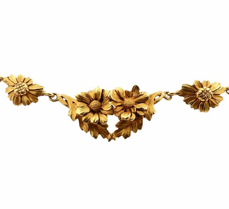 French Art Nouveau 18K Gold Daisy Necklace
