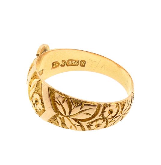 Victorian 9K Gold Engraved Buckle Ring