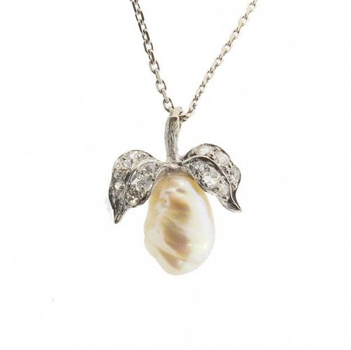 Art Nouveau Natural Pearl Diamond Platinum Pear Pendant Necklace