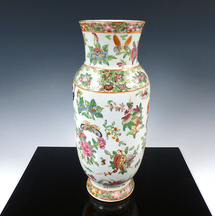 Chinese Export Rose Medallion Porcelain Vase