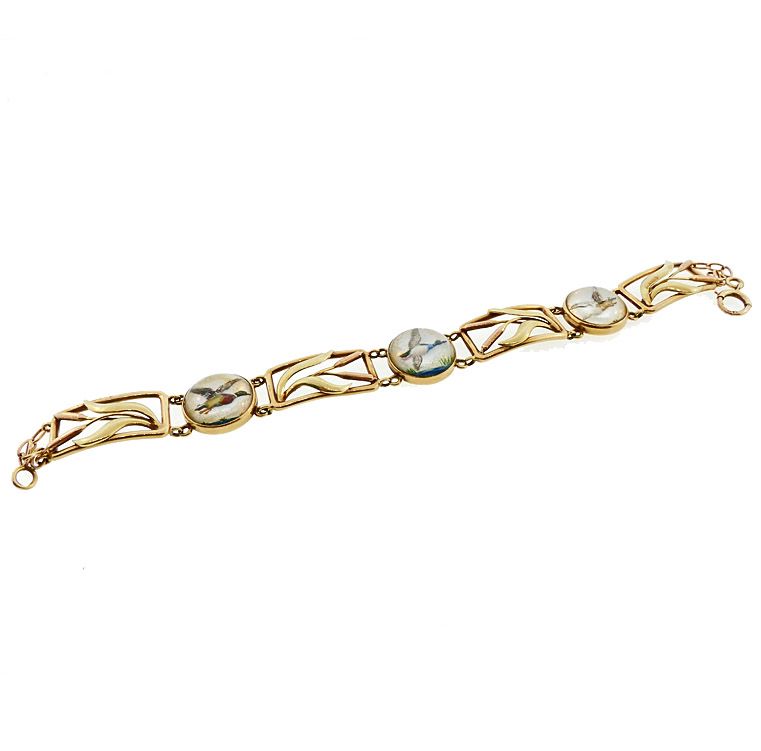 Edwardian 14K Gold Reverse-Carved Essex Crystal Duck Bracelet