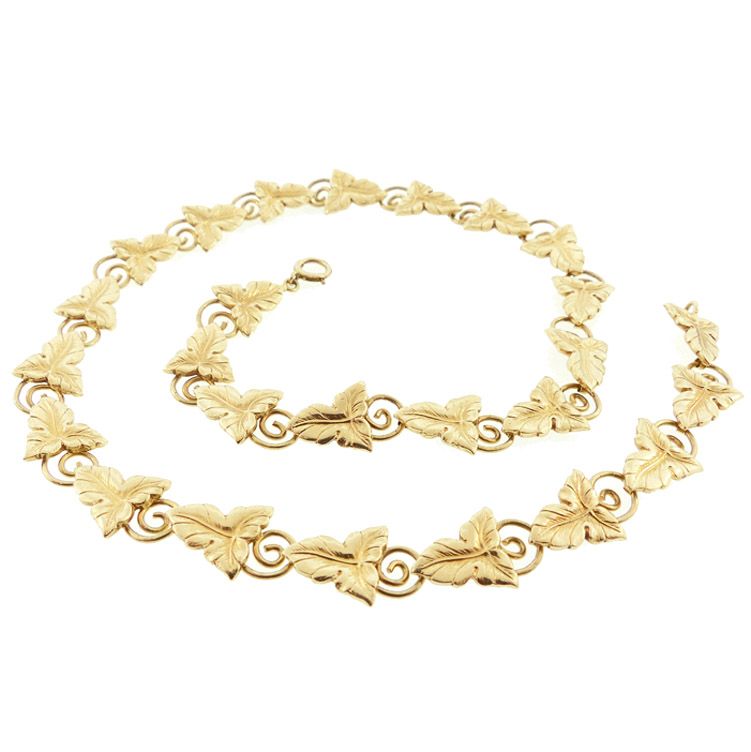 Late Victorian Aesthetic Period 14K Gold Fancy Ivy Leaf Link Chain