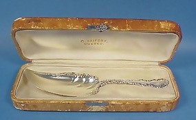 Whiting "Louis XV" Sterling Fish Server