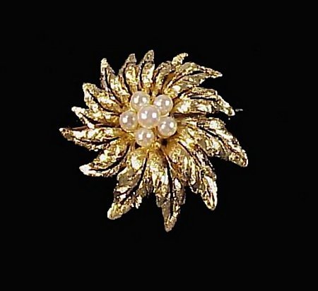 Vintage Pearl & 14K Yellow Gold Brooch