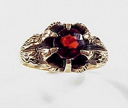 Victorian 10K Gold & Garnet Lion’s Claw Man’s Ring