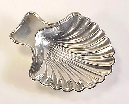 6 Tiffany &amp; Co. Silverplate Scallop Shell Dishes