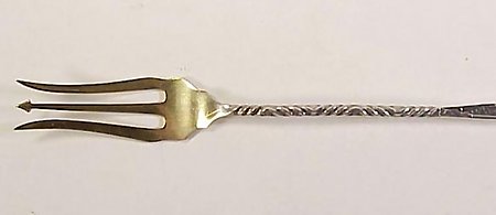 Towle Victorian Sterling Silver POMONA Long Pickle Fork
