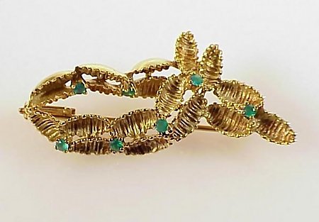 Vintage French 18K Gold &amp; Chrysoprase Brooch