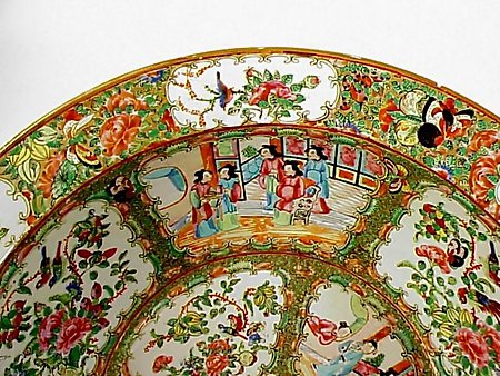 Chinese Export Rose Medallion Porcelain Basin