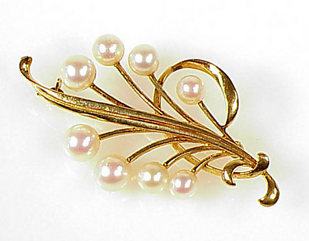Signed Mikimoto 14K Yellow Gold &amp; Pearl Brooch