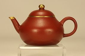 CHINESE YIXING TEAPOT PEAR SHAPED w GOLD & SIGNED