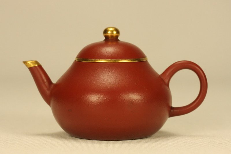 CHINESE YIXING TEAPOT PEAR SHAPED w GOLD &amp; SIGNED