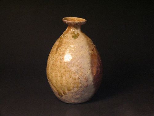 Shigaraki bottle(vase) by Sadamitsu Sugimoto the great master hand