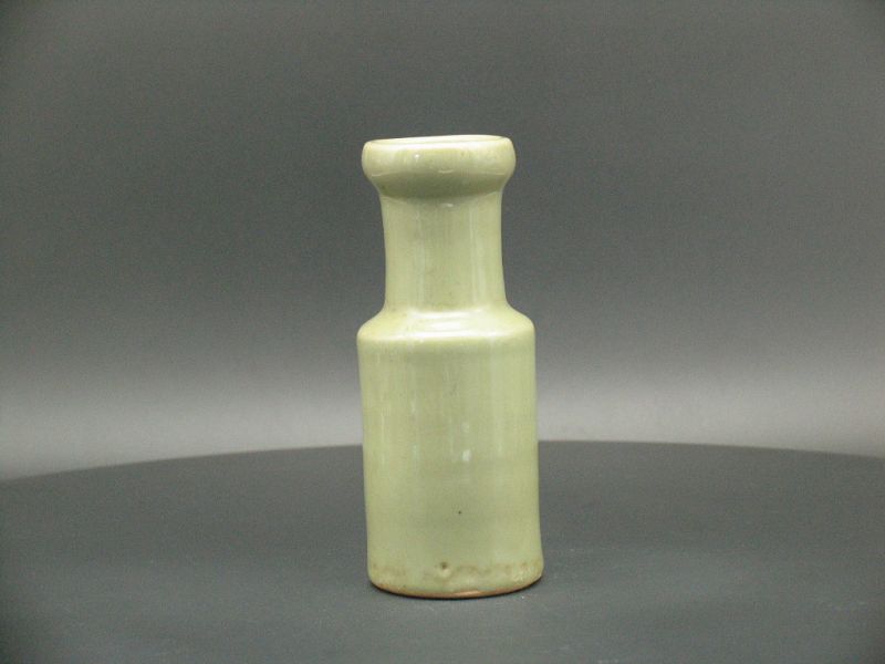 13th century early Yuan dynasty Celadon Cylindrical  Vase