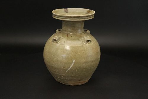 5th~6th century  Yue-zhou-yao Celadon Jar with iron speckles