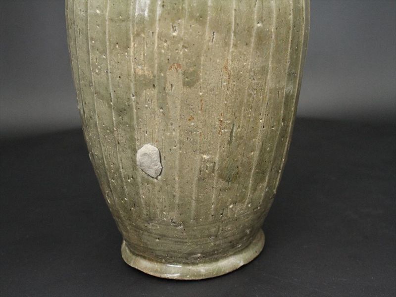 12th century Goryeo dynasty Celadon bottle with disk mouth (vase)