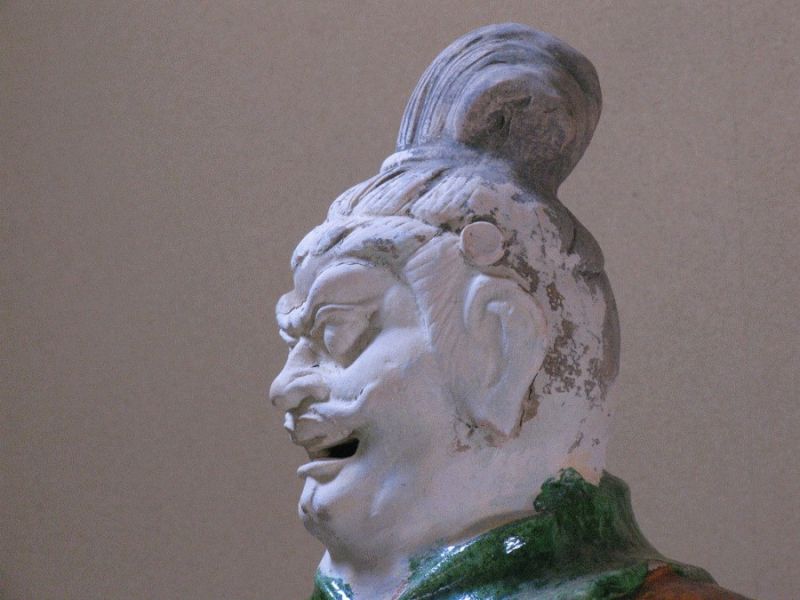 Museum piece 8th century mid Tang dynasty Sancai Warrior statue