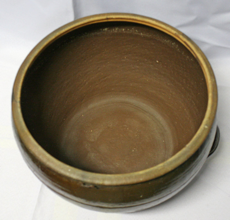 Antique Onggi Water Jar from Gyeongsang Province