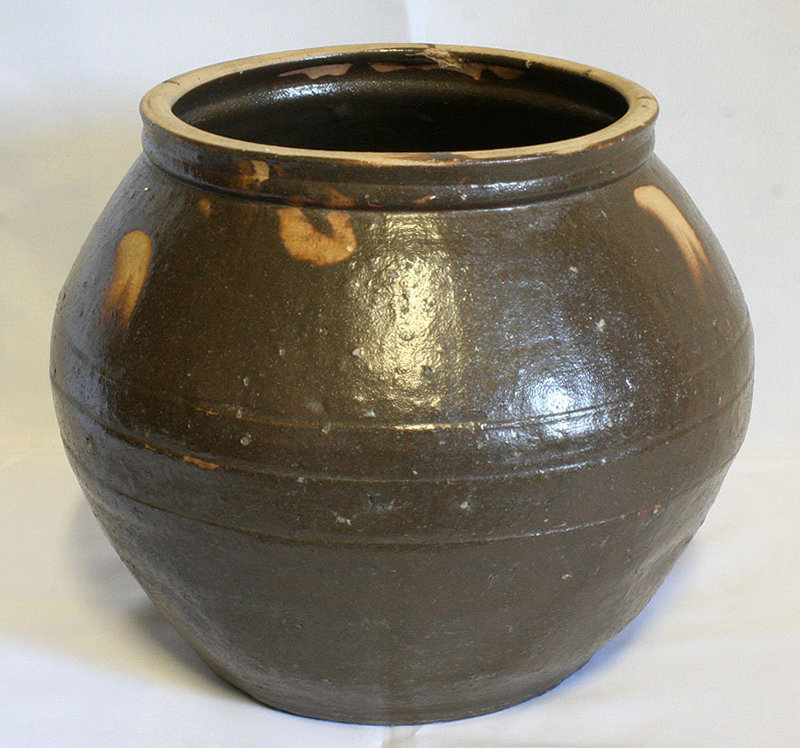 Antique Onggi Seed Jar from Gyeongsang Province