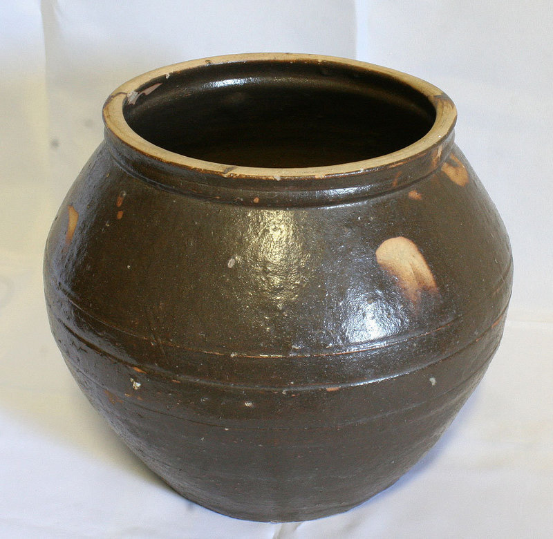 Antique Onggi Seed Jar from Gyeongsang Province