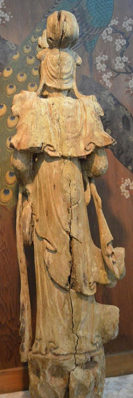 Chinese Song Dynasty Guanyin Wood Sculpture
