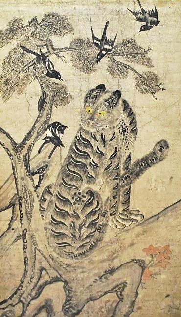Rare 19th Century Korean Tiger and Magpies Painting in Great Condition