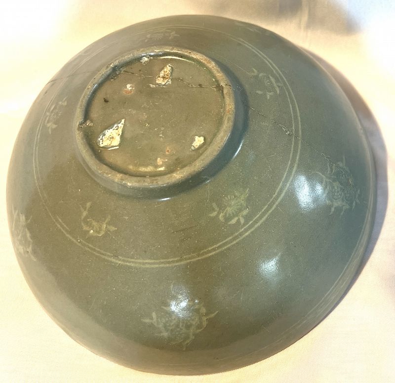 12th Century Korean Celadon Bowl with Rare Lychee Motif