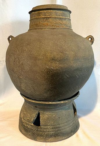 Rare 5th to 6th Century Silla Jar with Separate Single-Level Stand