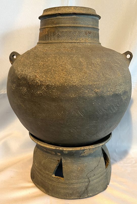 Rare 5th to 6th Century Silla Jar with Separate Single-Level Stand