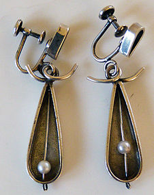 Phyllis Jacobs Kinetic Sterling Mod '50s Pearl Earrings