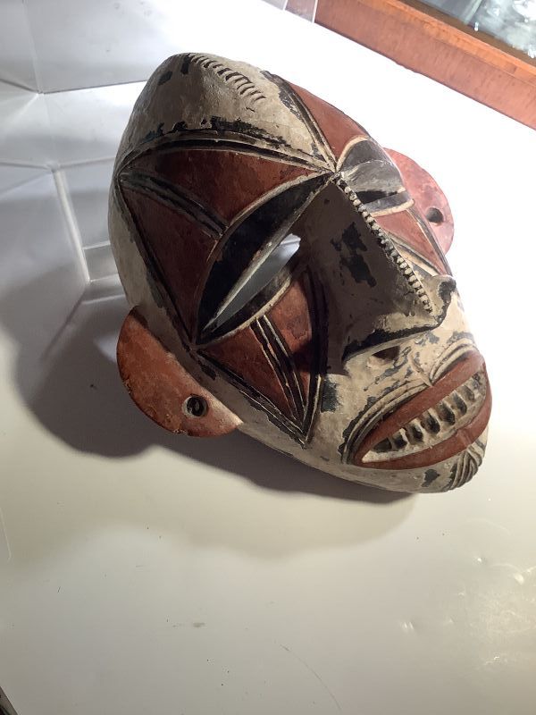 Papua New Guinea Indigenous Tribal Mask (item #1448857)