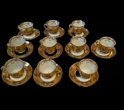 Capodimonte Nineteenth Century Heavy Gold Leaf & Enameled Tea Cups