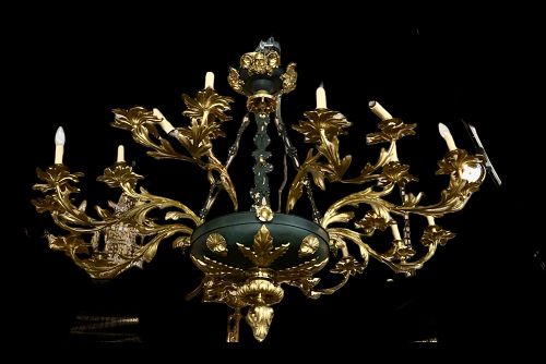 24 Light Franco Italian Ormolu Bronze And Gold Leaf Chandelier