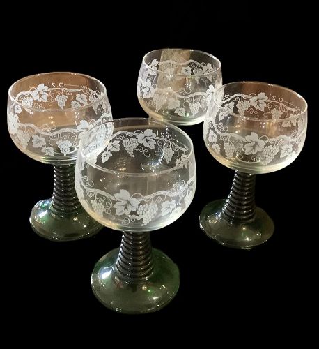 A Rare Set of Four French Etched Wine Glasses Signed Luminarc 1950s