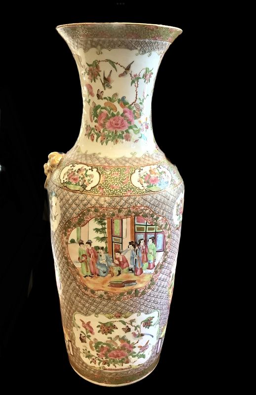 CHINESE QING DYNASTY RARE MASSIVE FAMILLE ROSE VASE 24”