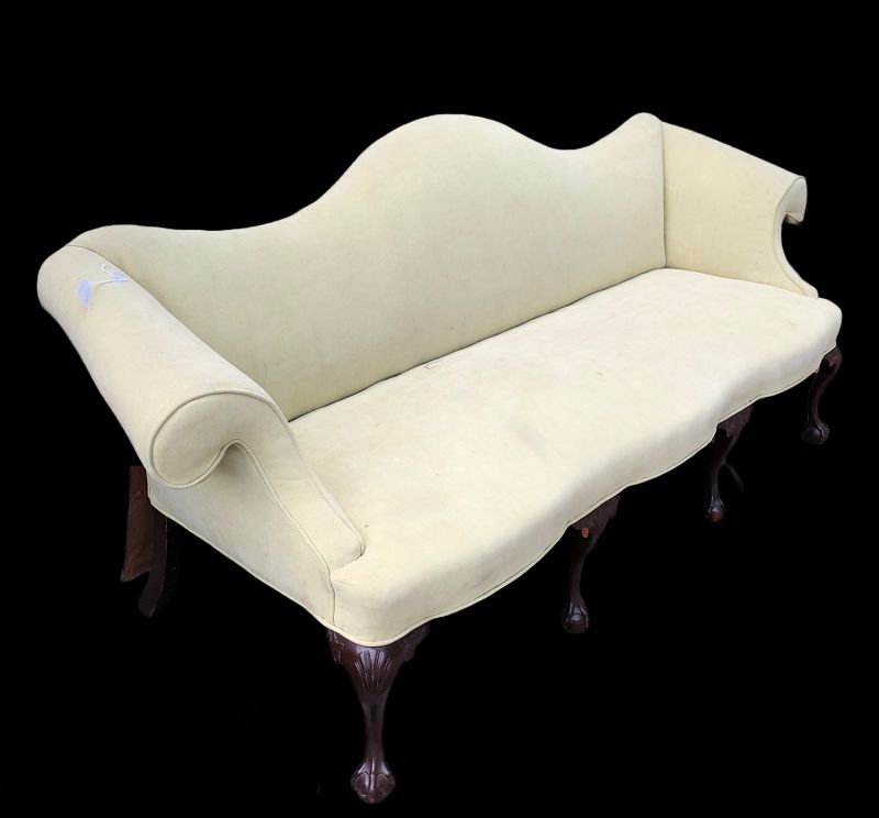 AMERICAN CAMELBACK SOFA CABRIOLE SHELL MOTIF CARVED LEGS