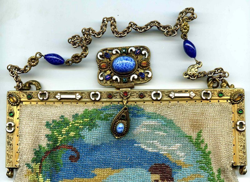 Scenic Figural Glass Beaded Purse