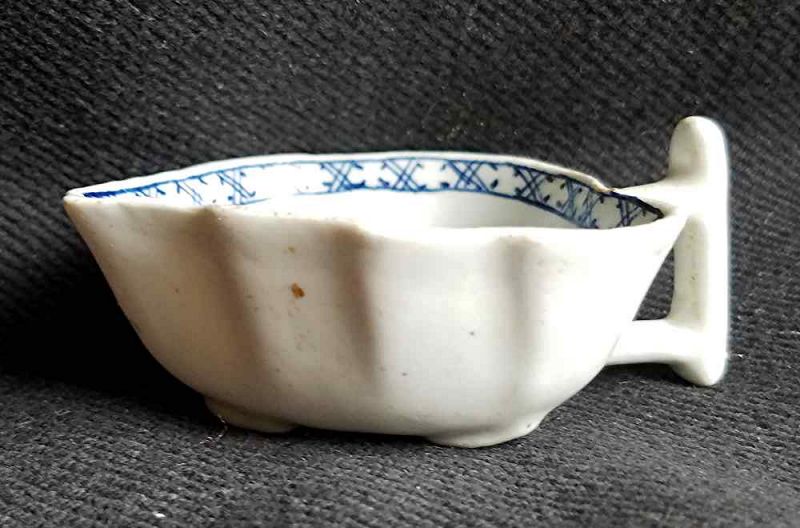 Lowestoft Porcelain Butter Boat c1768